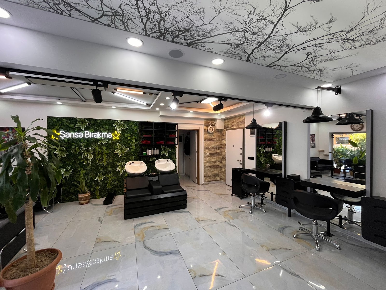 Güzelyurt Bayan Kuaförü - Hair Center Erkan EKİZ