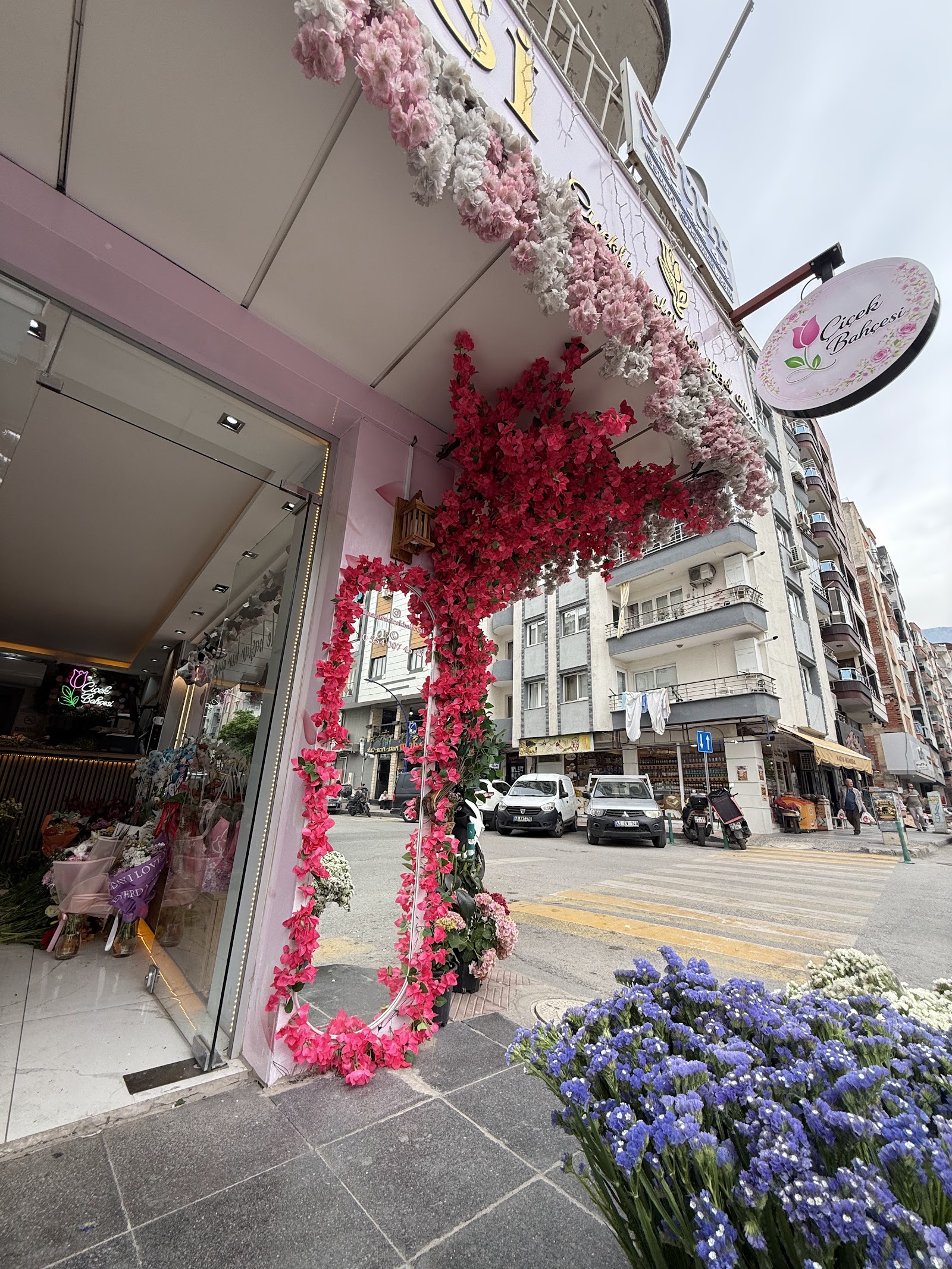 Manisa Çiçek Bahçesi