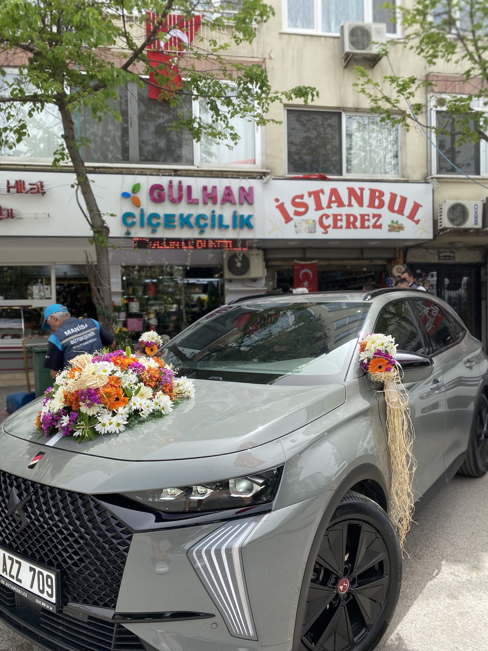 Manisa Gülhan Çiçekçilik&Organizasyon&Çikolata