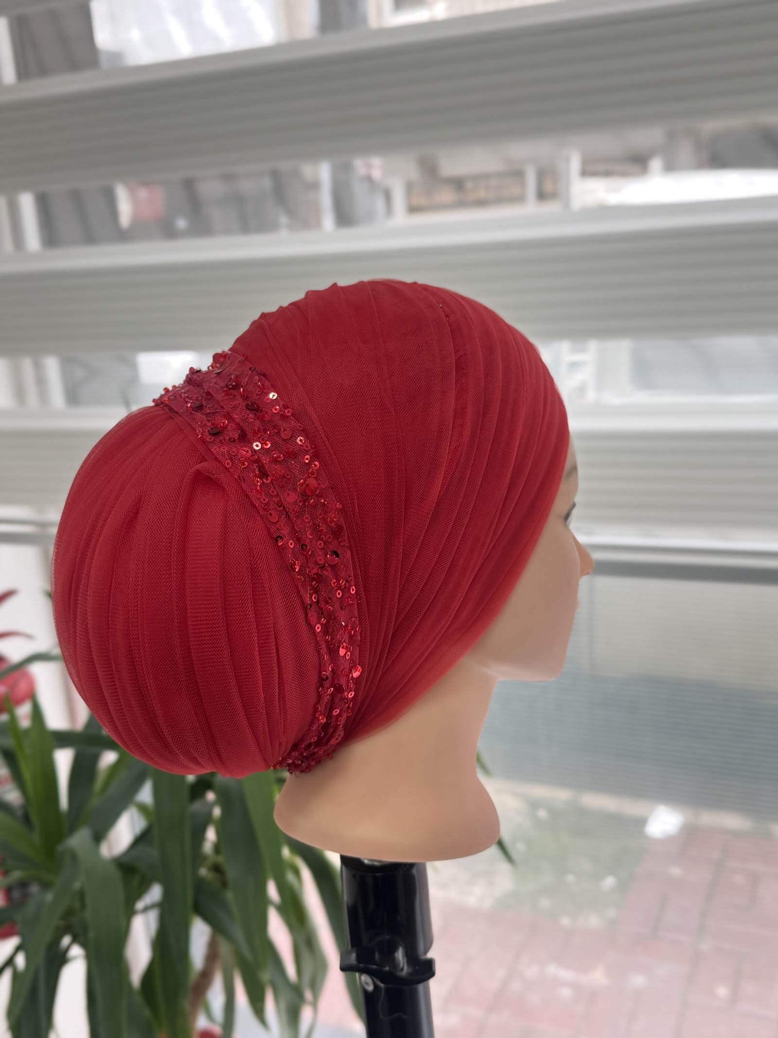 Özge Özüner Hair & Makeup Studio
