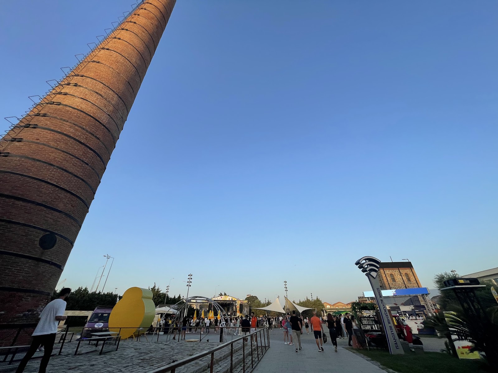 Tarihi Havagazı Fabrikası Kültür Merkezi kır düğünü mekanı — Yunusemre